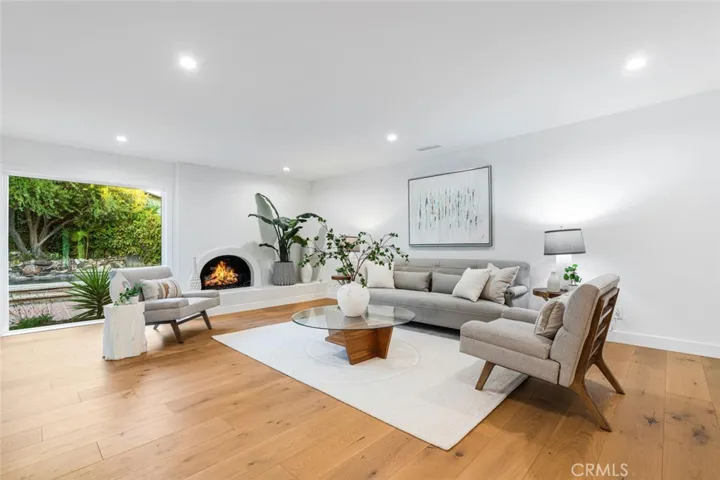 22702 Brandywine Drive, Calabasas, California 91302