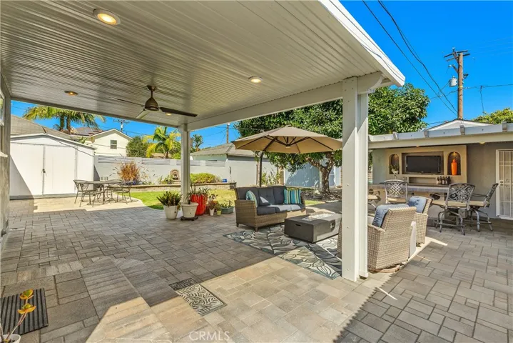 5425 E Conant Street, Long Beach, California 90808