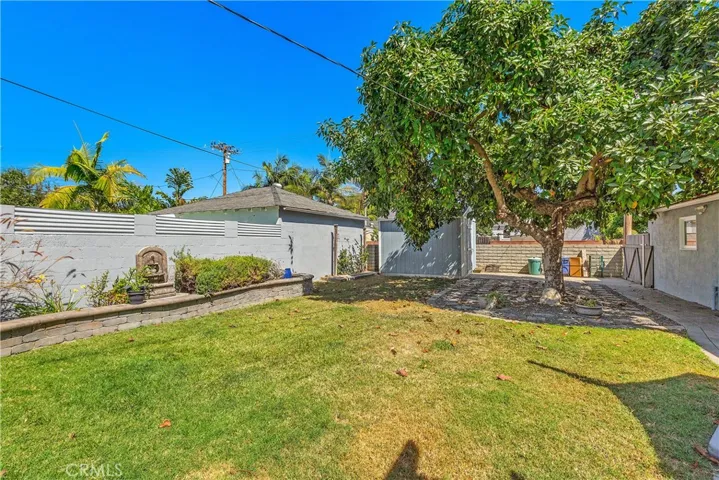 5425 E Conant Street, Long Beach, California 90808