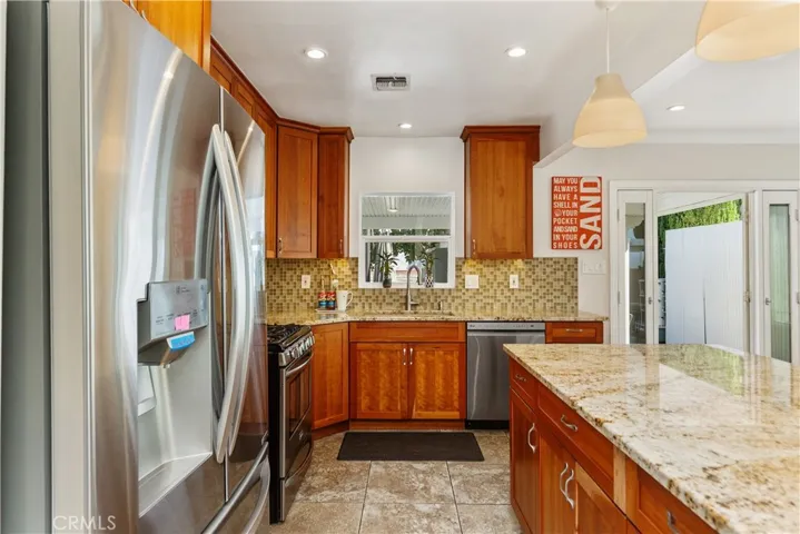 5425 E Conant Street, Long Beach, California 90808