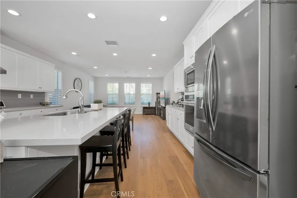 130 Lost Hills, Irvine, California 92618 home-pic-11