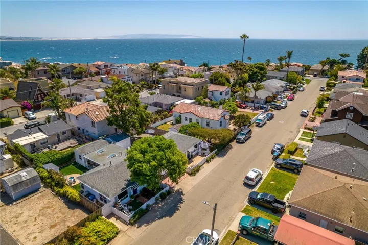 331 Castaic Avenue, Pismo Beach, California 93449