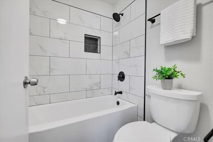 19119 East Country Hollow 28, Orange, California 92869