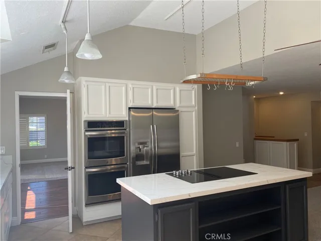 26651 Trasmiras, Mission Viejo, California 92692