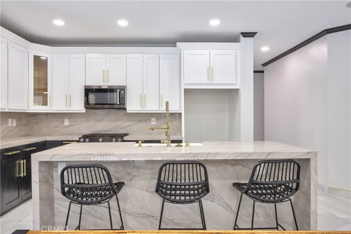 40280 Cambridge Street, Murrieta, California 92563