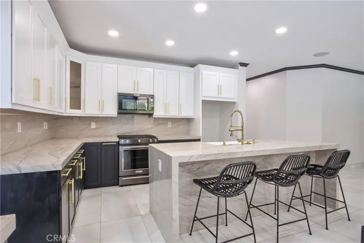 40280 Cambridge Street, Murrieta, California 92563