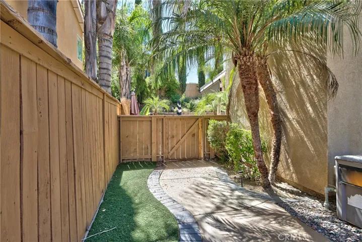 40280 Cambridge Street, Murrieta, California 92563