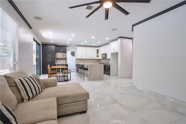 40280 Cambridge Street, Murrieta, California 92563