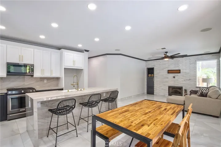 40280 Cambridge Street, Murrieta, California 92563