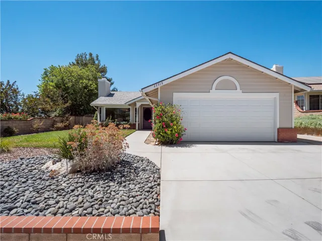 27715 Carnegie Avenue, Saugus, California 91350