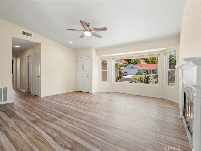 27715 Carnegie Avenue, Saugus, California 91350