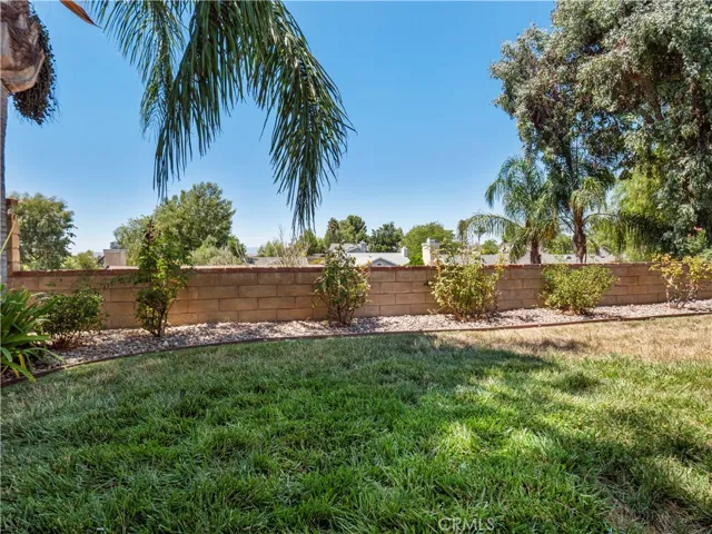 27715 Carnegie Avenue, Saugus, California 91350
