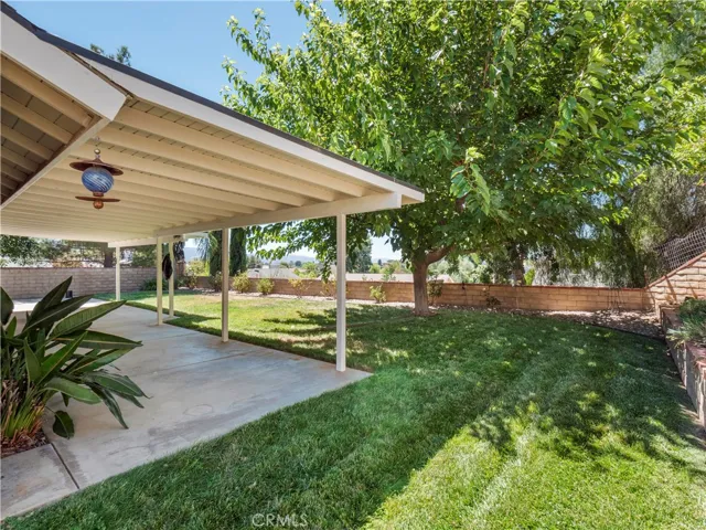 27715 Carnegie Avenue, Saugus, California 91350