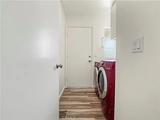 27715 Carnegie Avenue, Saugus, California 91350