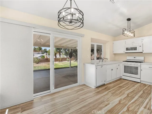 27715 Carnegie Avenue, Saugus, California 91350