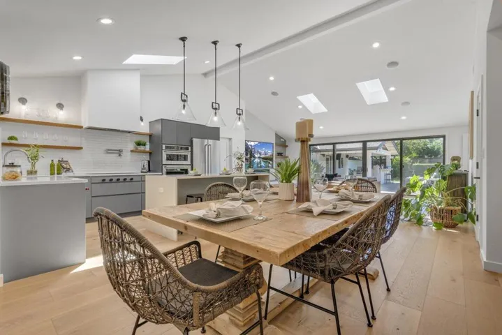 947 N Central Avenue, Campbell, California 95008