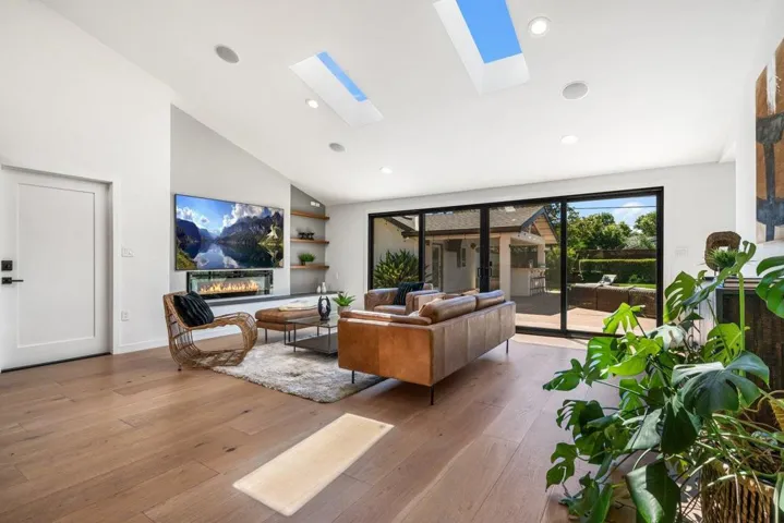 947 N Central Avenue, Campbell, California 95008