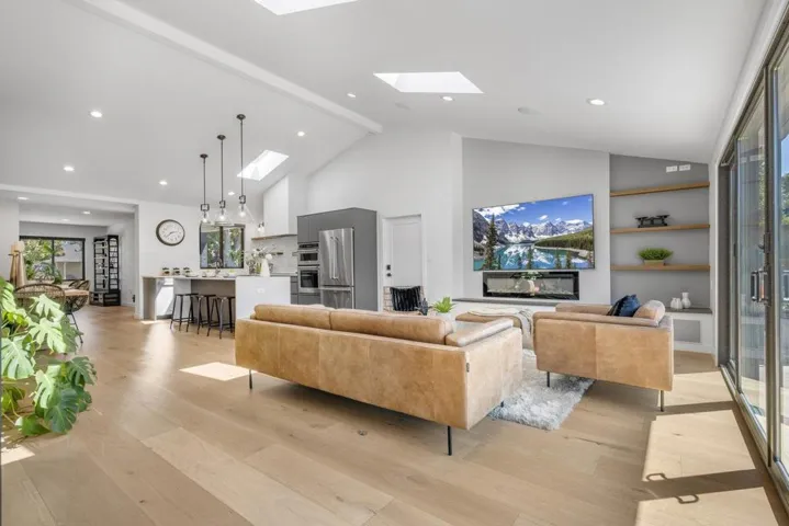 947 N Central Avenue, Campbell, California 95008