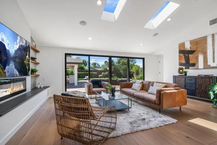 947 N Central Avenue, Campbell, California 95008