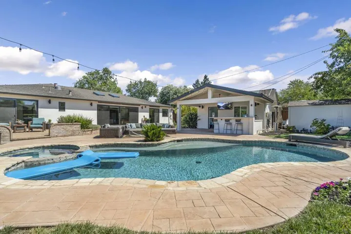 947 N Central Avenue, Campbell, California 95008
