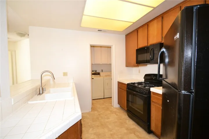 2571 Plaza Del Amo 305, Torrance, California 90503