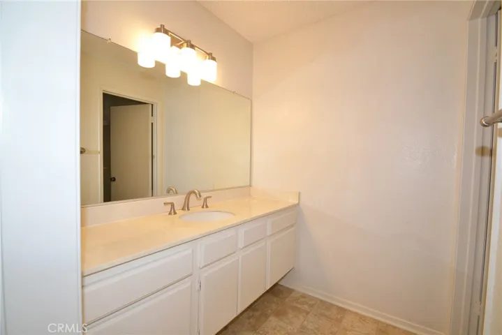 2571 Plaza Del Amo 305, Torrance, California 90503