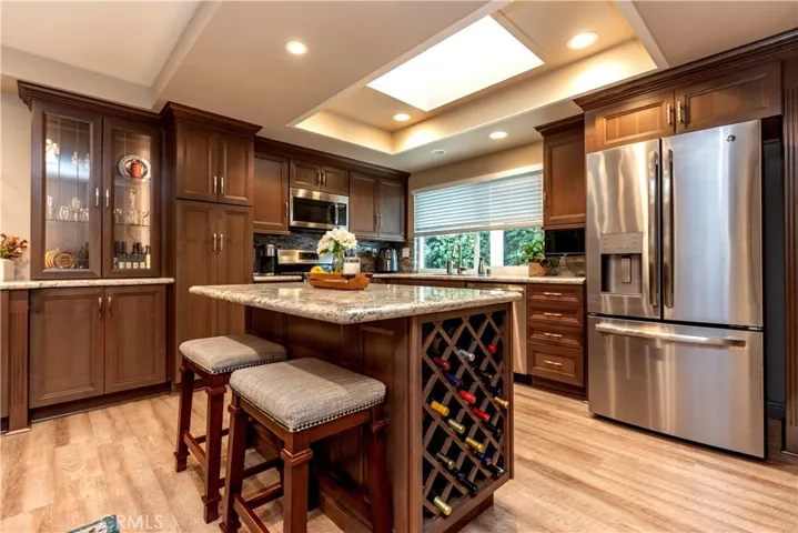 23212 Meadowbrook Circle, Lake Forest, California 92630