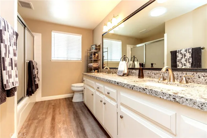23212 Meadowbrook Circle, Lake Forest, California 92630