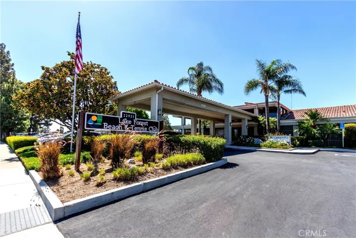 23212 Meadowbrook Circle, Lake Forest, California 92630