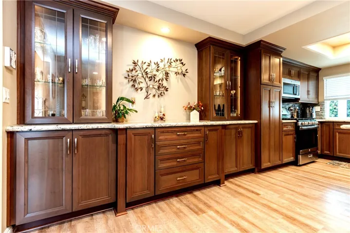 23212 Meadowbrook Circle, Lake Forest, California 92630