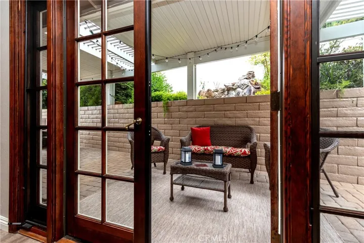 23212 Meadowbrook Circle, Lake Forest, California 92630