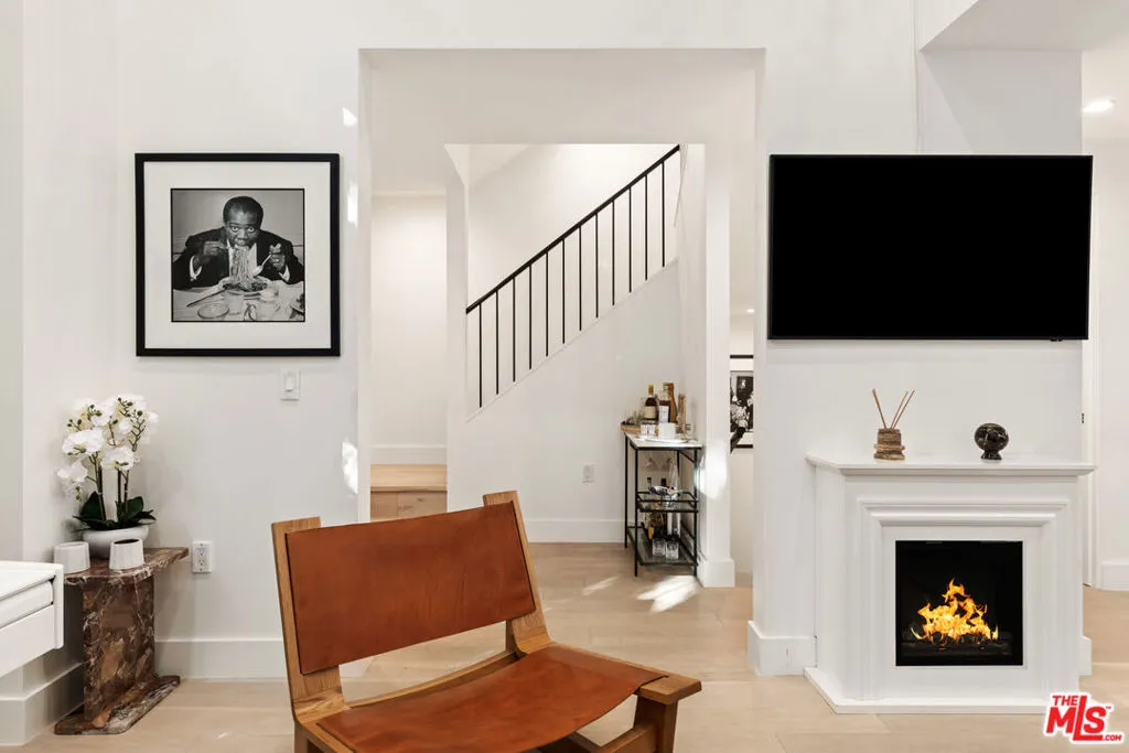 1025 Euclid Street 103, Santa Monica, California 90403 home-pic-15