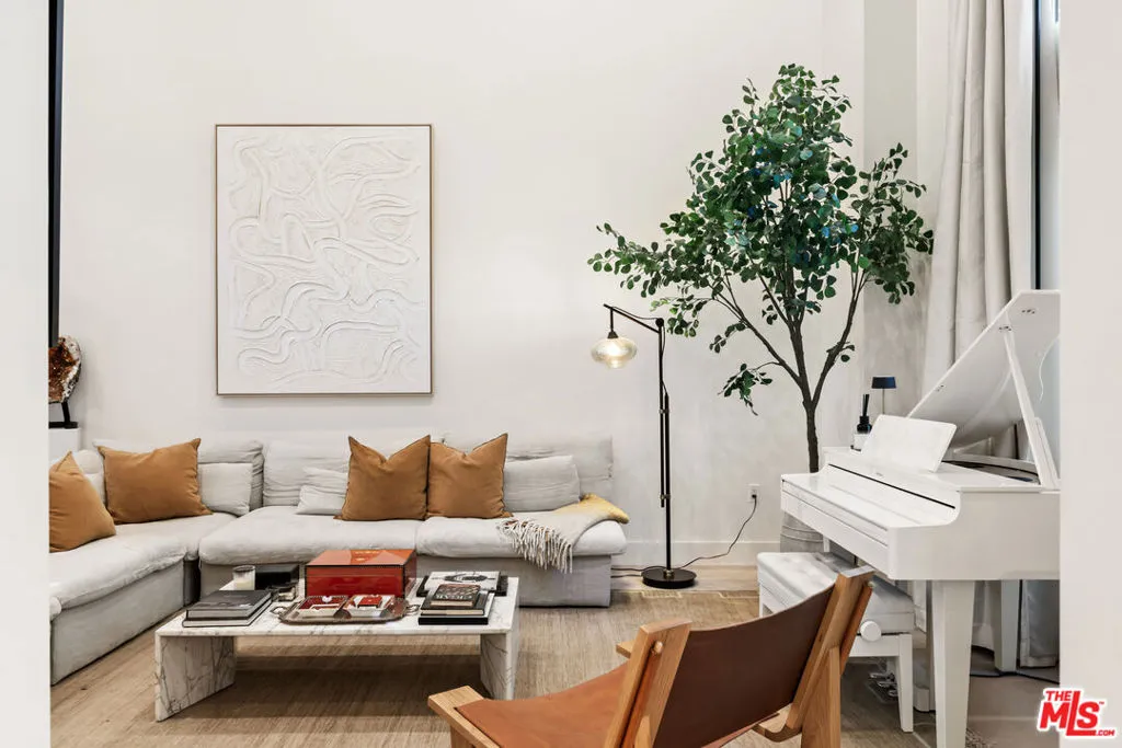 1025 Euclid Street 103, Santa Monica, California 90403 home-pic-6