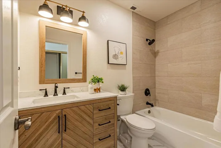 441 Camille Circle 14, San Jose, California 95134