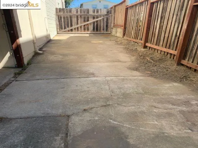 2353 East 21st St, Oakland, California 94601