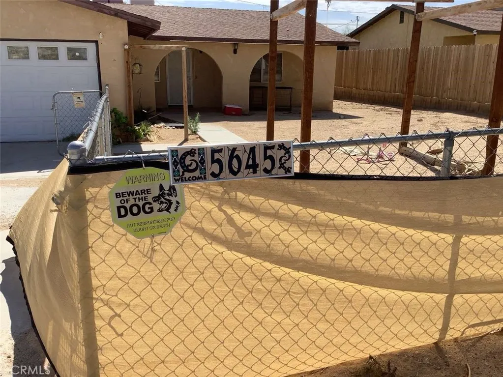 5645 Cahuilla Avenue, 29 Palms, California 92277 home-pic-1