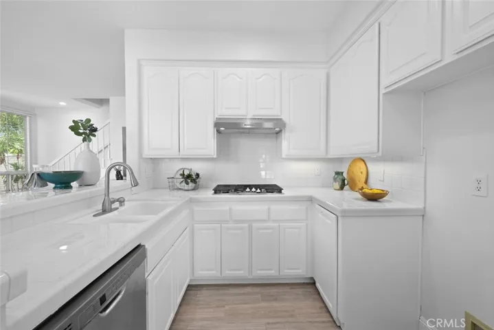 2101 E 15th Street 13, Newport Beach, California 92663