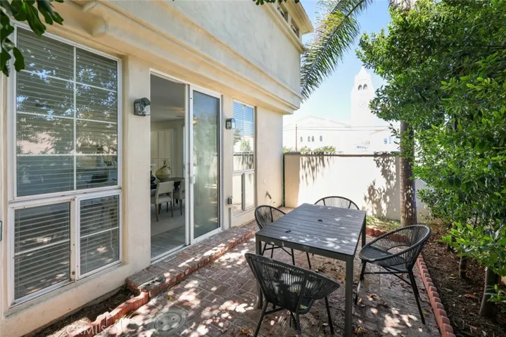 2101 E 15th Street 13, Newport Beach, California 92663