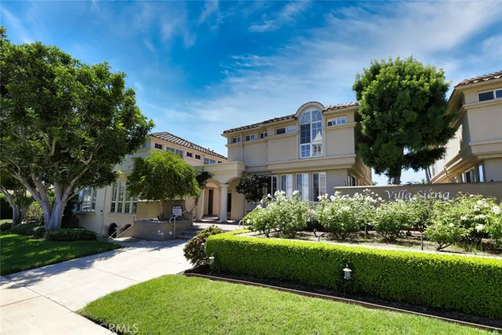 2101 E 15th Street 13, Newport Beach, California 92663