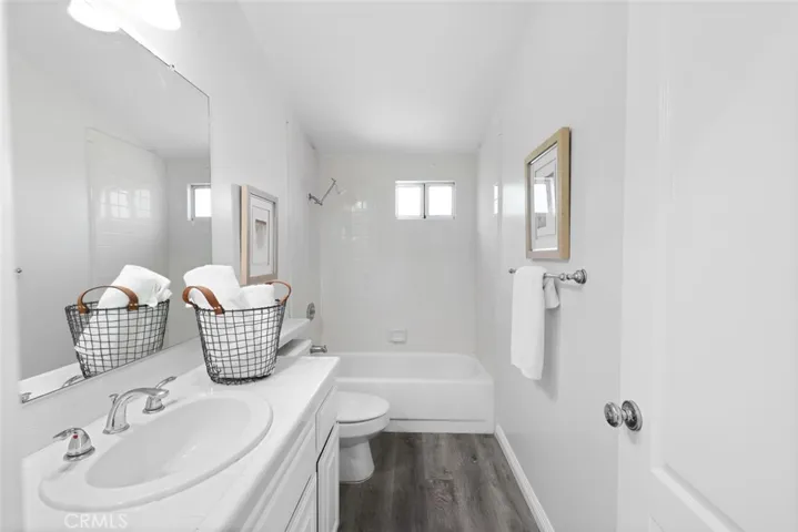 2101 E 15th Street 13, Newport Beach, California 92663