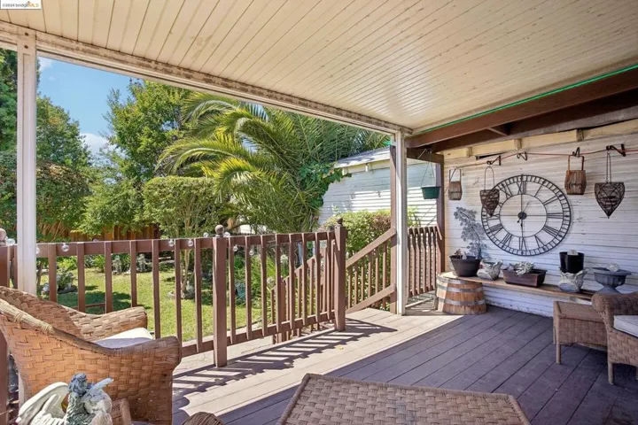 7421 Holly St, Oakland, California 94621