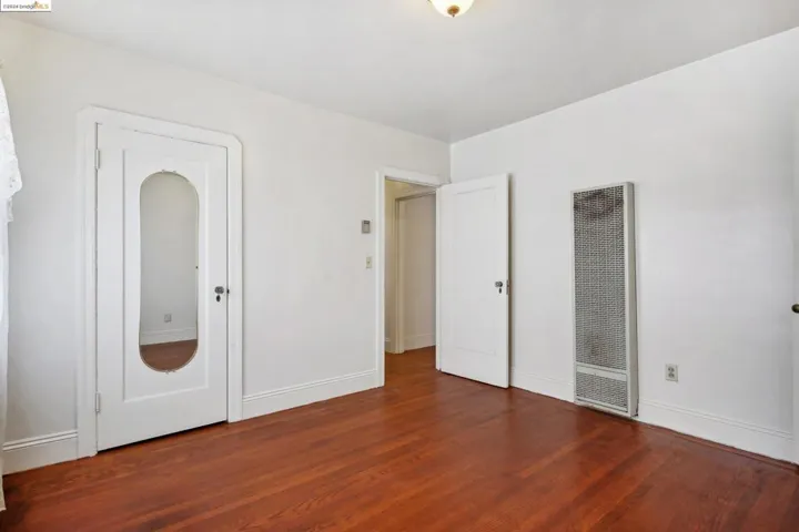 7421 Holly St, Oakland, California 94621