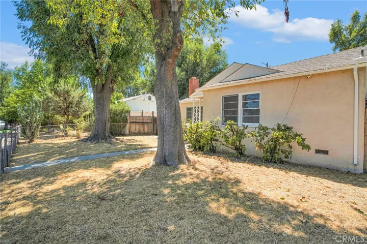 6731 Quakertown Avenue, Winnetka, California 91306