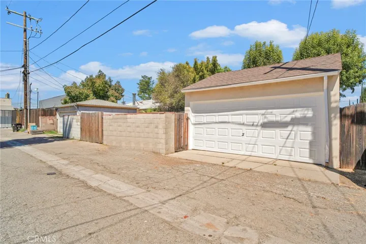 6731 Quakertown Avenue, Winnetka, California 91306