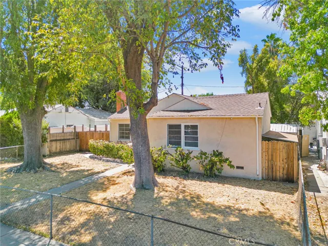 6731 Quakertown Avenue, Winnetka, California 91306