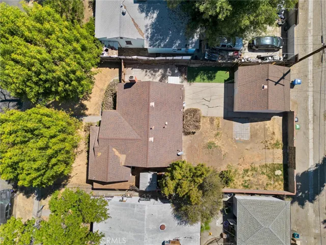 6731 Quakertown Avenue, Winnetka, California 91306
