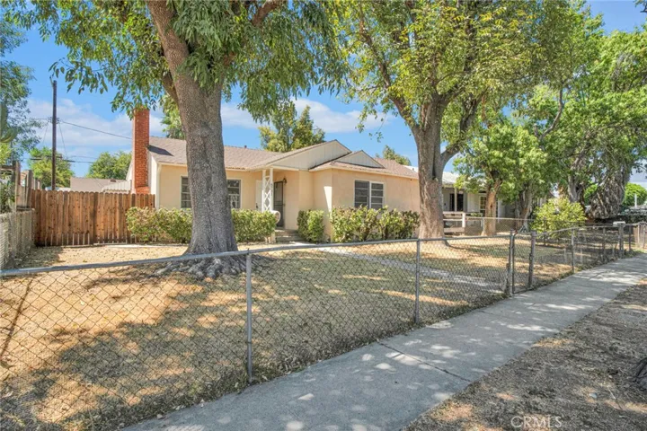6731 Quakertown Avenue, Winnetka, California 91306