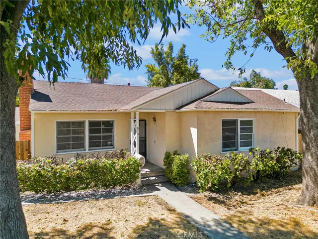 6731 Quakertown Avenue, Winnetka, California 91306