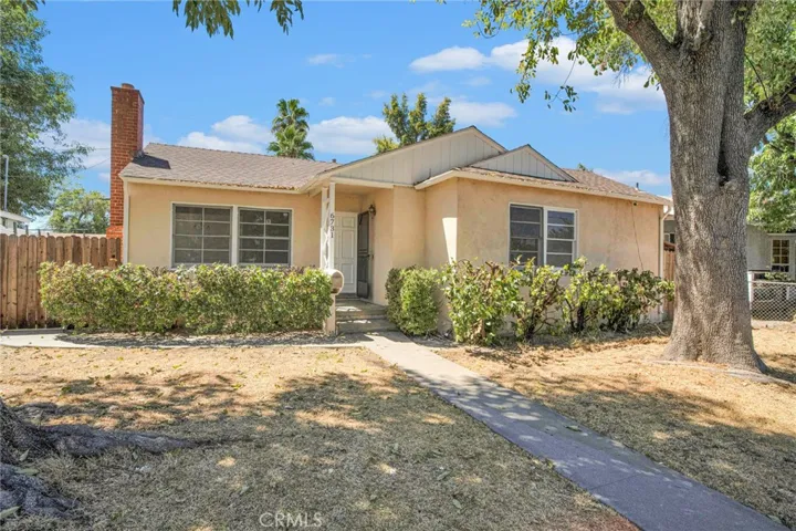 6731 Quakertown Avenue, Winnetka, California 91306