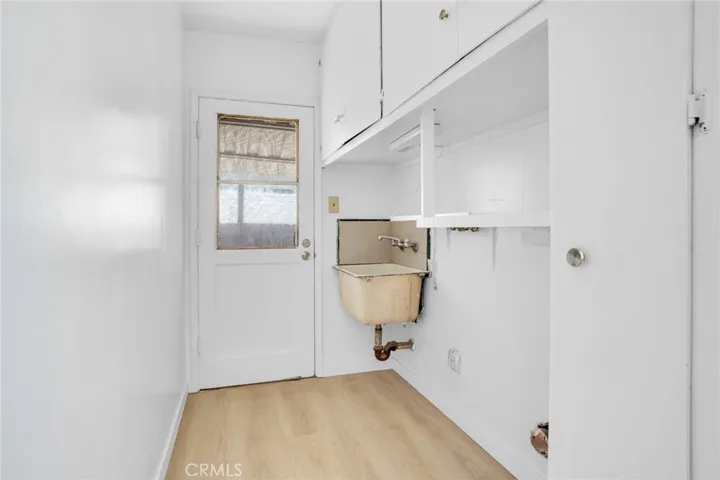 6731 Quakertown Avenue, Winnetka, California 91306
